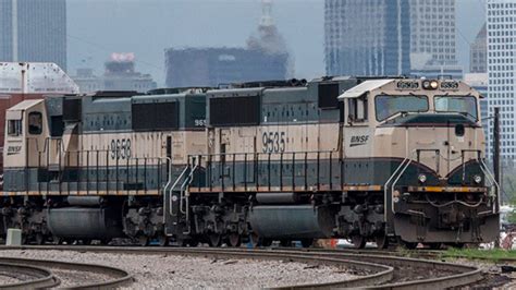 BNSF: We’re Going ‘Loco’ For These Unique Locomotives | TrainBoard.com ...