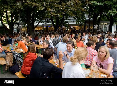 beer garden in Munich Stock Photo - Alamy