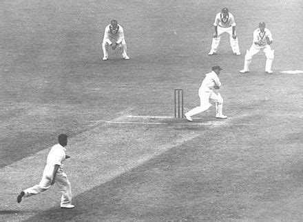 Don Bradman's batting technique - Wikipedia