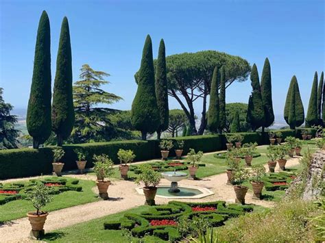 Castel Gandolfo: the Papal Palace and Gardens | Where To Go In