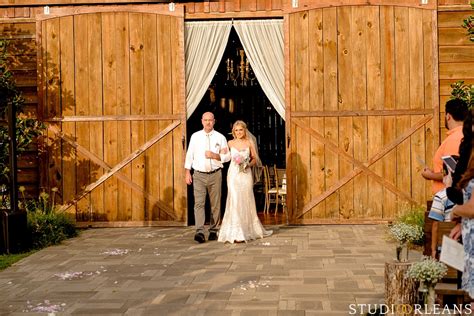 Berry Barn Wedding | New Orleans Photographers