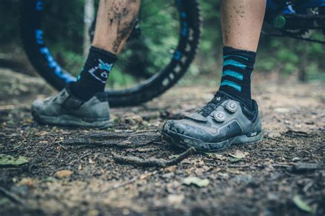 Best of the Best: Clipless Shoes for Bikepacking - BIKEPACKING.com