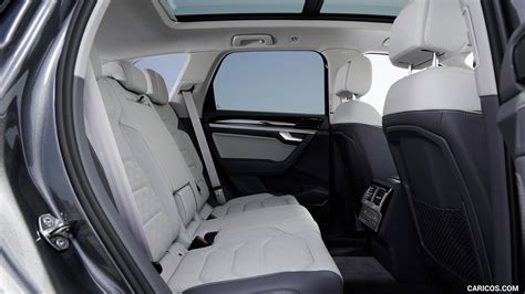 Volkswagen Touareg | 2024MY | Interior, Rear Seats