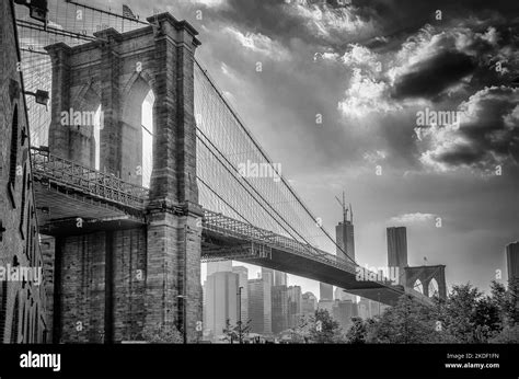 The iconic Brooklyn Bridge, one of the major landmarks in New York City, USA Stock Photo - Alamy