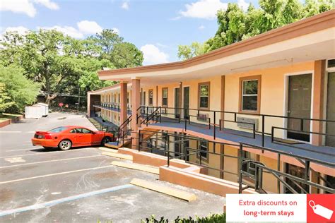 OYO Hotel Tallahassee Downtown, OYO Hotels Tallahassee FL, Book @ $77 - OYO