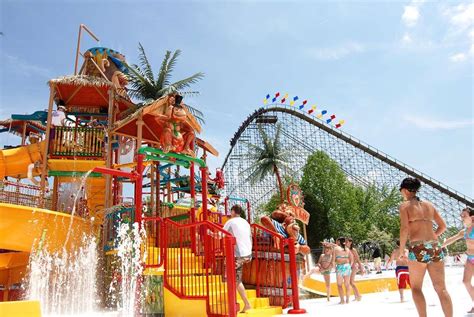 Holiday World & Splashin’ Safari - Visit Dubois County