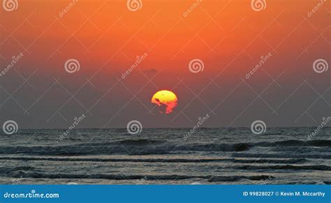 Sunrise Over the Atlantic Ocean Stock Image - Image of sparkling, glint ...