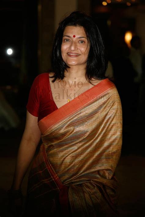 Sarika Net Worth & Biography 2022 - Stunning Facts You Need To Know