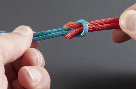 Square Knot | How To Tie A Square Knot | Step-by-Step Instructions