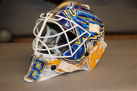 Cujo' returns: Blues' Jordan Binnington has a new throwback mask