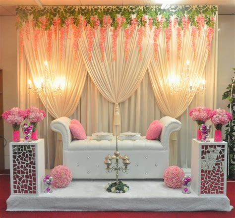 Gambar Pelamin Simple - MosOp