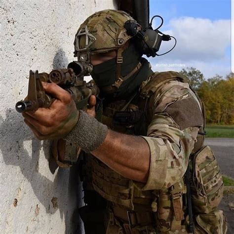 Pathfinder during a close quarter training exercise | British armed ...