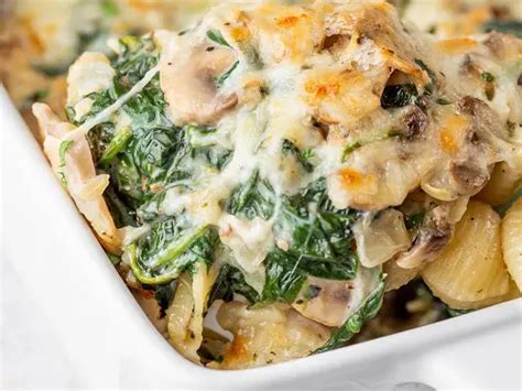 Chicken, spinach, and mushroom casserole - everybodylovesitalian.com