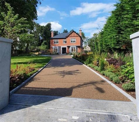 How Do You Maintain a Tar and Chip Driveway? 2024 - Driveways Dublin & Ireland