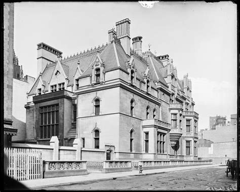 Daytonian in Manhattan: The Lost Wm. K. Vanderbilt Mansion -- 660 5th ...