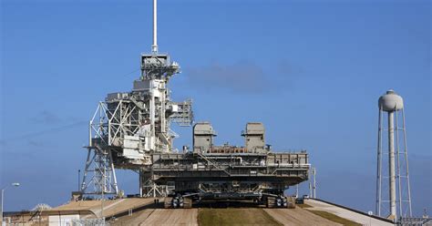 SpaceX to lease historic NASA launch pad