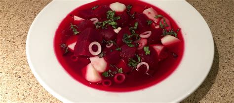 Vegetable Beet Soup — Vegan Borscht / Evolving Wellness