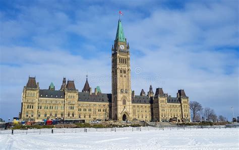 Ottawa Parliament Hill in the Snow Stock Photo - Image of flag, canada: 262420070