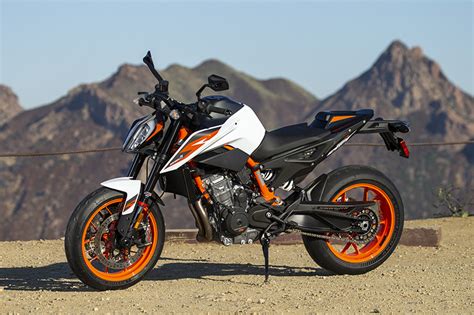 2020 KTM 890 Duke R | Road Test Review | Rider Magazine