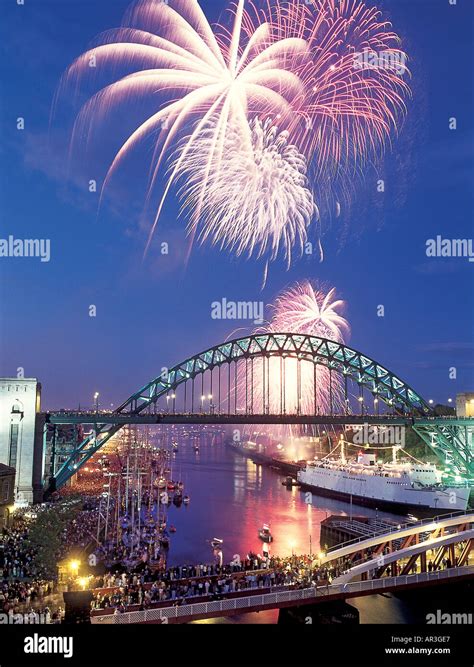 Fireworks over Tyne Bridge, Newcastle upon Tyne, UK Stock Photo - Alamy