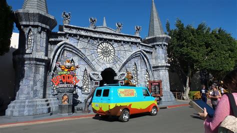 Scooby Doo Coaster at Movie World, Gold Coast - Wilson Travel Blog