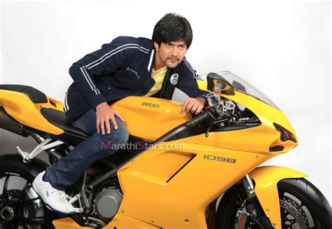 Aniket Vishwasrao Marathi Actors Biography ,Photos,Movies List,Wiki