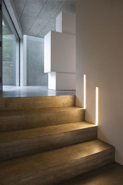 Modern Lighting Ideas That Turn The Staircase Into A Centerpiece