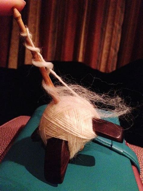 A collection of hand spinning references. | Spinning yarn, Hair yarn, Spinning wool