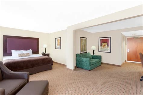 Wingate by Wyndham Yuma Rooms: Pictures & Reviews - Tripadvisor