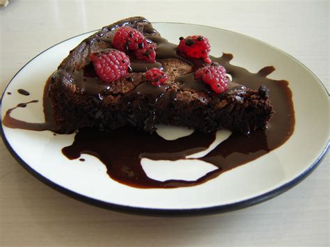 File:Chocolate Cake Flourless (1).jpg - Wikipedia