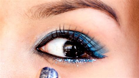 Blue Glitter Kesha Inspired Makeup Look - YouTube