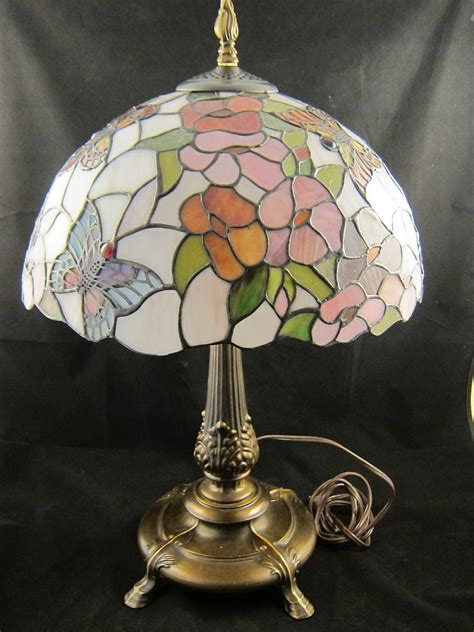Use stained glass butterfly lamp to lit your home | Warisan Lighting