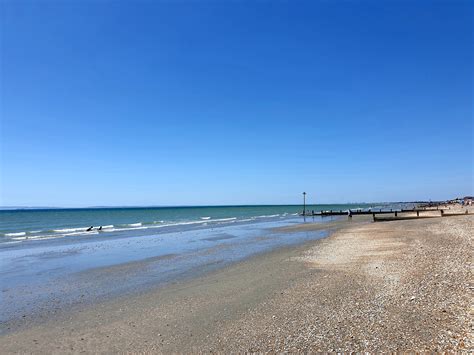 East Wittering beach 🏖️ West Sussex, United Kingdom - detailed features, map, photos