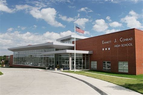 Dallas ISD Facility Rentals | Emmett J. Conrad High School