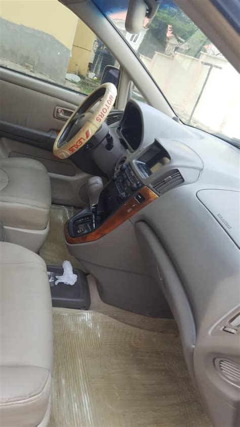 Clean Lexus RX300, Full Option With Leather Interior. - Autos - Nigeria