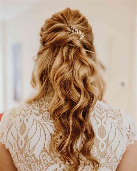 26 Gorgeous Formal Half Updos You'll Fall In Love With