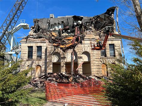 Historic Illinois Courthouse Demolition Begins Thursday Morning