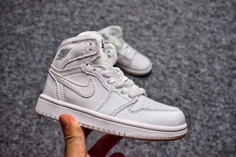 Air Jordan 1 Mid Goes Triple White For Kids – New Jordans 2018