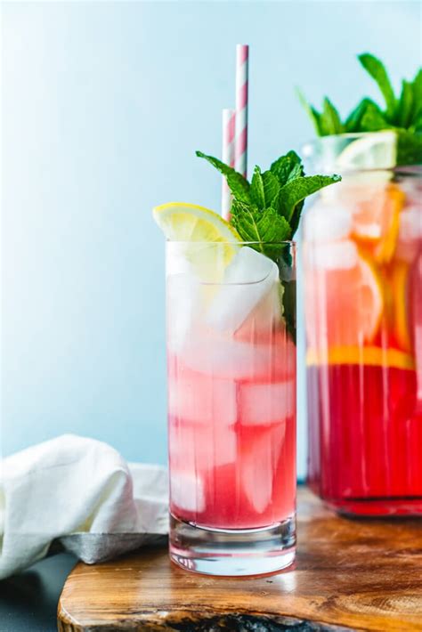 Fresh Pink Lemonade – A Couple Cooks