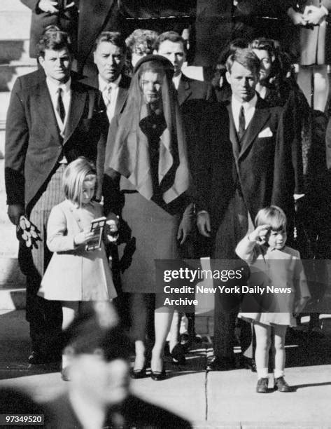 John Kennedy Jr Funeral Photos and Premium High Res Pictures - Getty Images