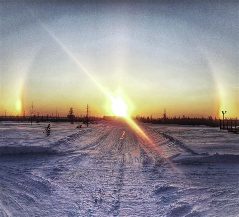 Surreal sun dog phenomenon lights up the sky of western Siberia in pictures - Strange Sounds