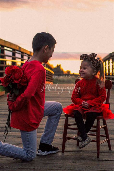 Brother and sister photo ideas - Valentine’s Day photos Sibling Photo Shoots, Sibling Photos ...