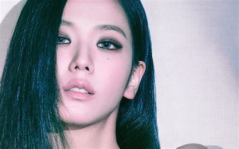 BLACKPINK's Jisoo exudes charisma in smokey makeup in the second ...