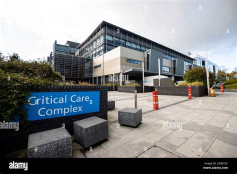 Critical Care Complex of the Ulster Hospital at Dundonald Stock Photo ...