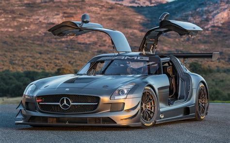 Rumor: Next AMG Gullwing to be AWD mid-engined hybrid | Digital Trends