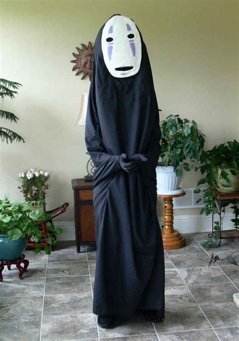 No Face | Easy halloween costumes, No face costume, Halloween costume anime