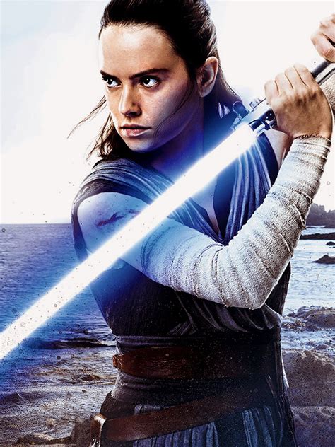 BROTHERTEDD.COM - Daisy Ridley as Rey in her Jedi training costume...