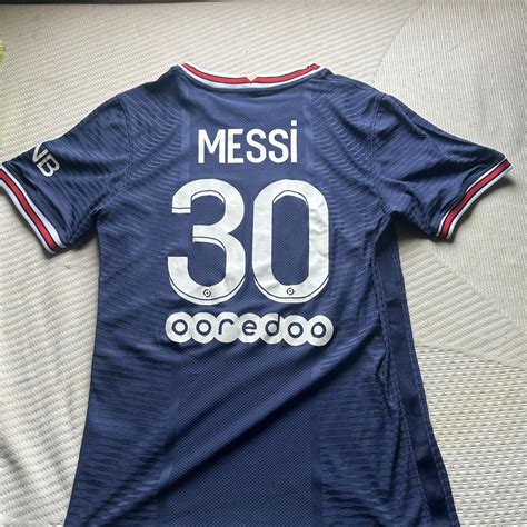 PSG 2021 Home jersey Messi Size M Never worn - Depop