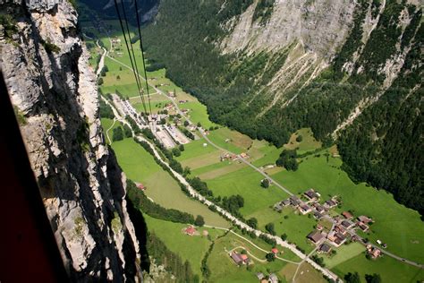 Gimmelwald to Stechelberg by cable car. | Coming down from G… | Flickr