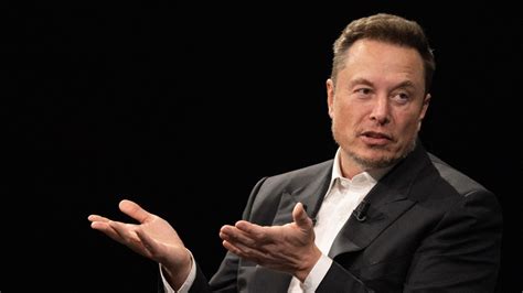 Elon Musk says Warren Buffett should buy Tesla shares | True Republican